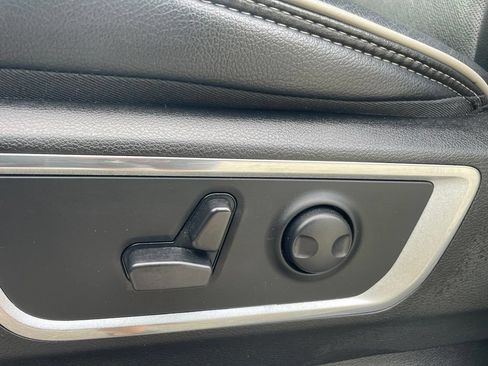 Used 2023 RAM 1500 Laramie AWD/4WD image 27