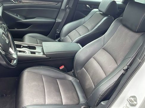 Used 2020 Honda Accord Sport image 11