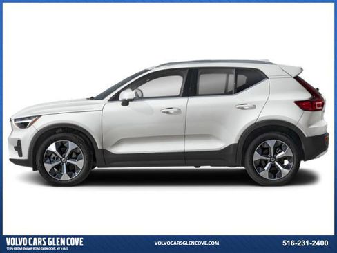 New 2026 Volvo XC40 B5 Ultra w/ Climate Package image 3