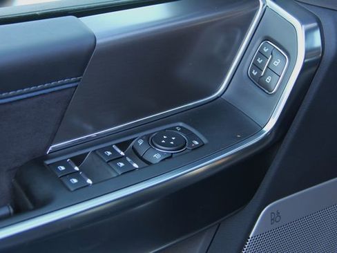 Used 2025 Ford F150 Platinum AWD/4WD image 20