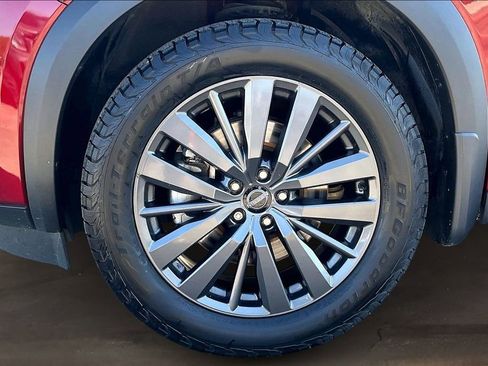 Used 2023 Nissan Pathfinder SL w/ SL Premium Package image 34