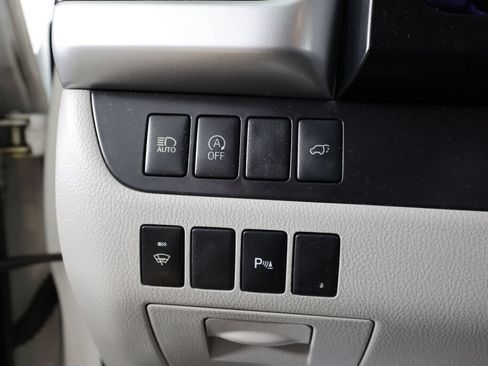 Used 2018 Toyota Highlander Limited AWD/4WD image 32