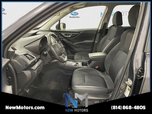 Used 2022 Subaru Forester Premium image 9