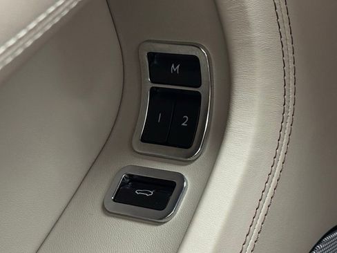 Used 2024 Bentley Continental GT image 22