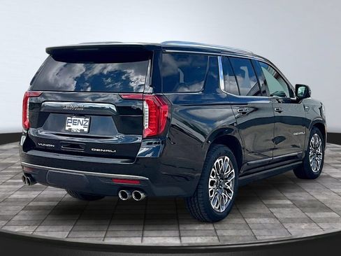 Used 2023 GMC Yukon Denali Ultimate AWD/4WD image 7
