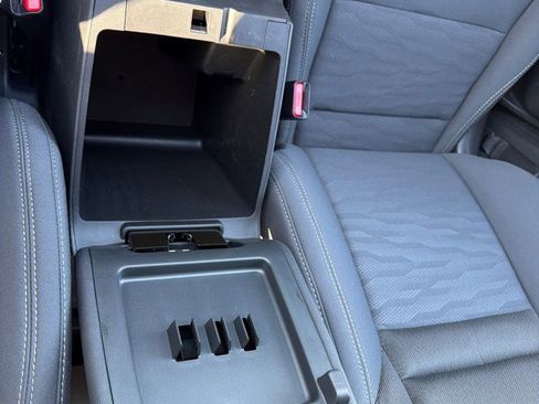 Used 2024 Nissan Frontier SV w/ SV Convenience Package RWD image 40