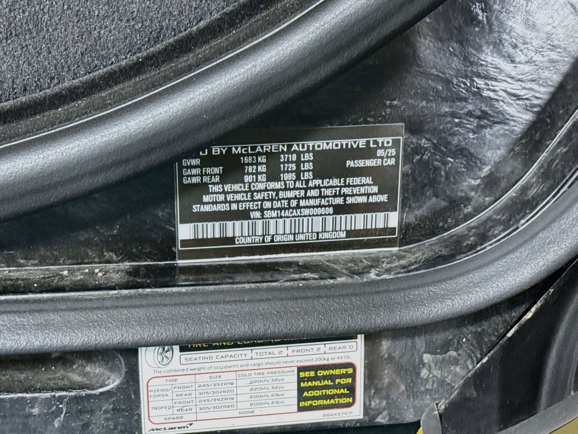 Used 2025 McLaren 750S RWD image 30