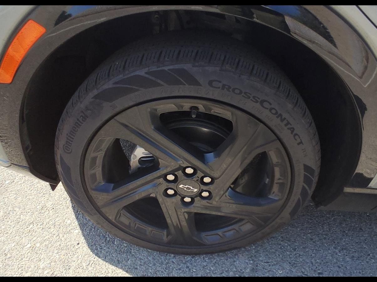 Used 2025 Chevrolet Equinox EV RS w/ Convenience Package II FWD image 26
