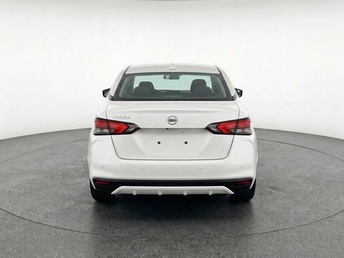 Used 2025 Nissan Versa SV FWD image 7