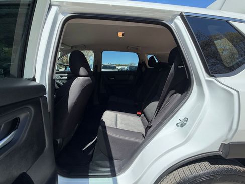 Used 2025 Nissan Rogue SV FWD image 28