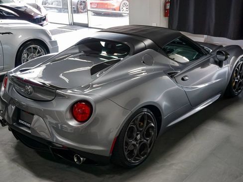 Used 2020 Alfa Romeo 4C Spider w/ Bright Package RWD image 85