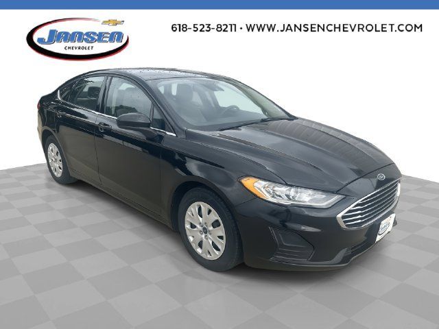 Used 2019 Ford Fusion S FWD image 1