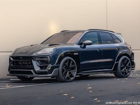 Used 2024 Porsche Cayenne Turbo AWD/4WD image 1