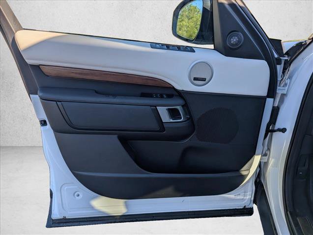 Used 2024 Land Rover Discovery S AWD/4WD image 23