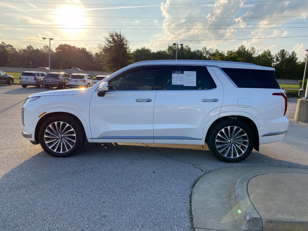Used 2025 Hyundai Palisade Calligraphy AWD/4WD image 4