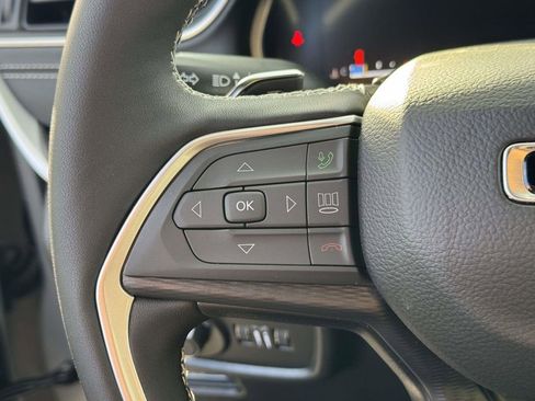 New 2025 Jeep Grand Cherokee L Altitude AWD/4WD image 24