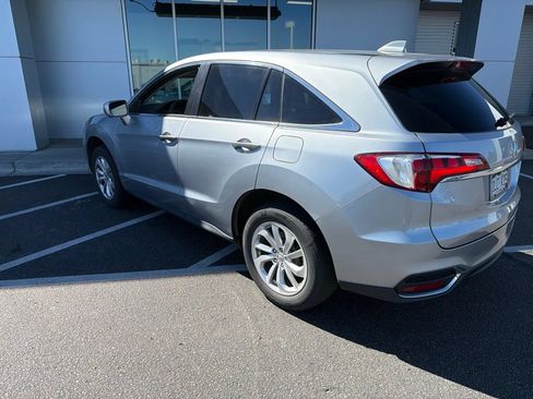 Used 2017 Acura RDX w/ Technology Package AWD/4WD image 4