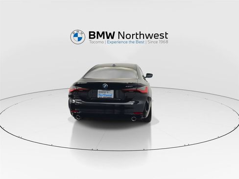 Used 2024 BMW 430i Coupe w/ Premium Package RWD image 2