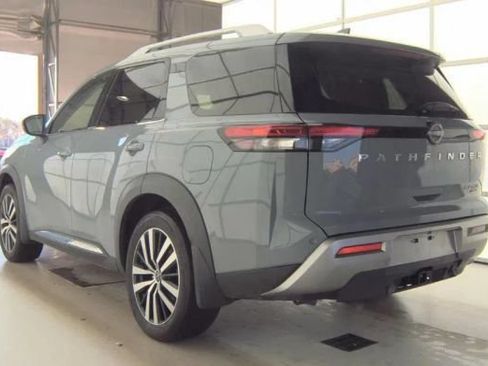 Used 2023 Nissan Pathfinder Platinum AWD/4WD image 6