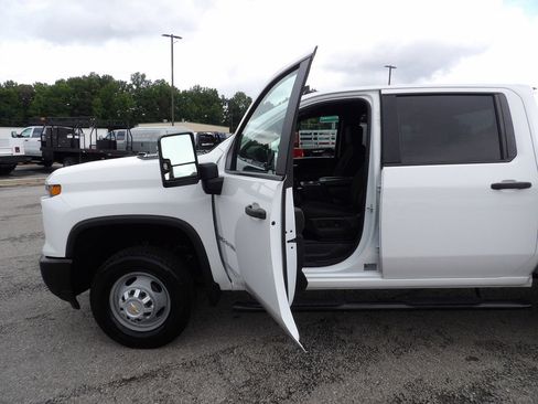 Used 2024 Chevrolet Silverado 3500 W/T w/ WT Convenience Package AWD/4WD image 13