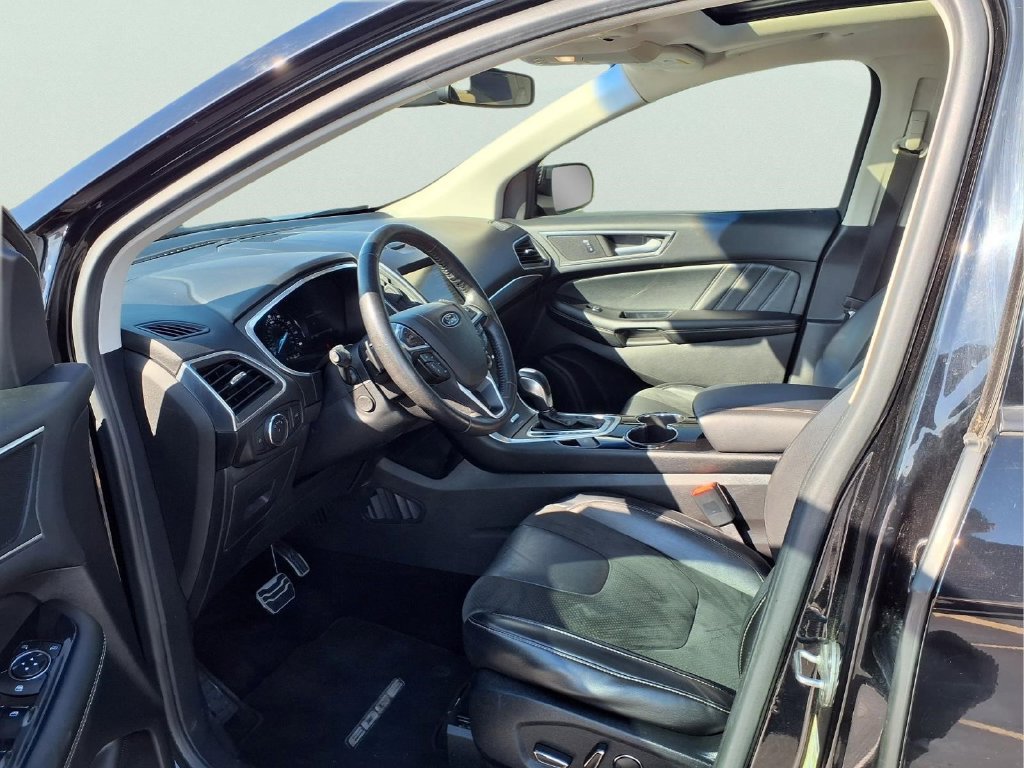 Used 2016 Ford Edge Sport w/ Equipment Group 401A AWD/4WD image 19