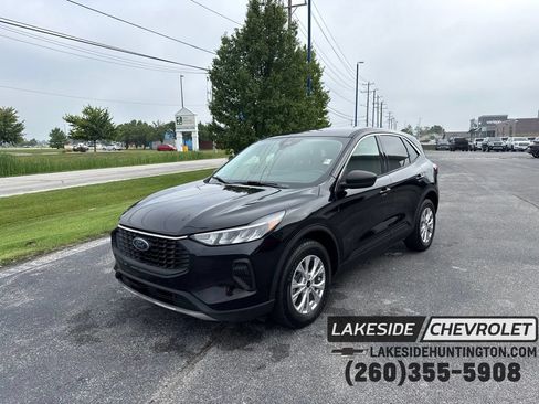 Used 2023 Ford Escape Active w/ Tech Pack #1 AWD/4WD image 1