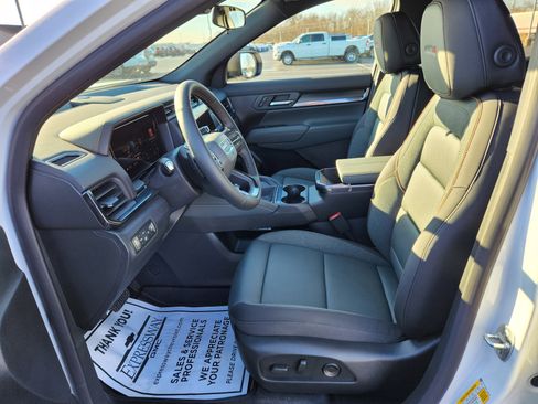 New 2026 GMC Terrain AT4 w/ Convenience Package III image 8