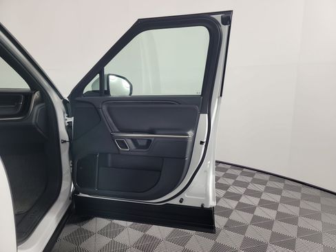Used 2024 Rivian R1S Adventure AWD/4WD image 18