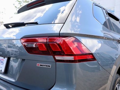 Used 2021 Volkswagen Tiguan S image 22