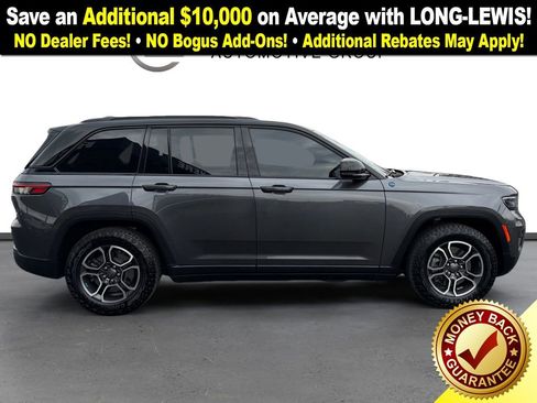 Used 2023 Jeep Grand Cherokee Trailhawk w/ Luxury Tech Group III image 8