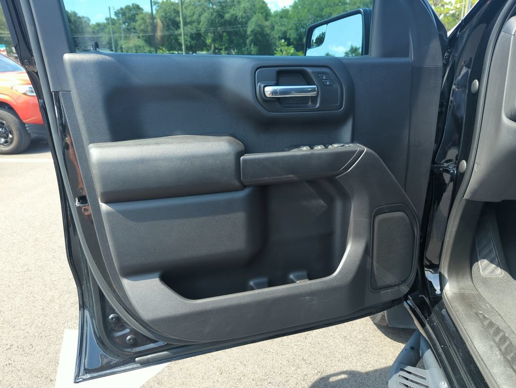 Used 2023 Chevrolet Silverado 1500 Custom Trail Boss w/ LPO, Dark Essentials Package AWD/4WD image 18