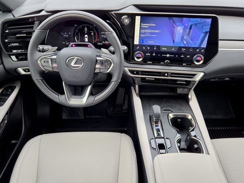 Used 2025 Lexus RX 350 Premium w/ Convenience Package FWD image 24