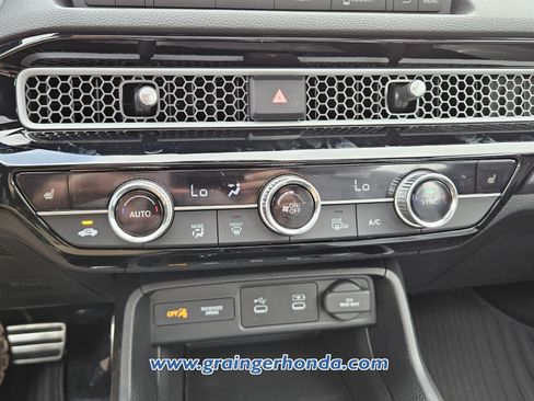 Used 2025 Honda Civic Sport image 16