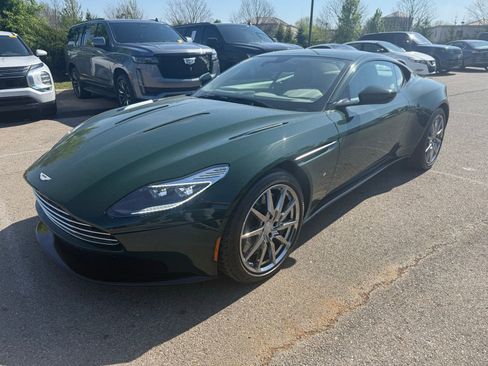 Used 2017 Aston Martin DB11 V12 RWD image 1