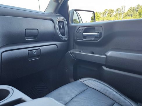 Used 2025 GMC Sierra 1500 Pro w/ Graphite Edition AWD/4WD image 11
