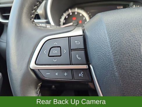 Used 2023 Toyota Highlander XLE image 11