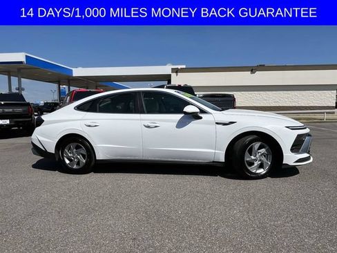 Used 2025 Hyundai Sonata SE FWD image 3
