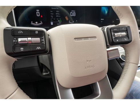 Used 2026 Hyundai Santa Fe SEL FWD image 32
