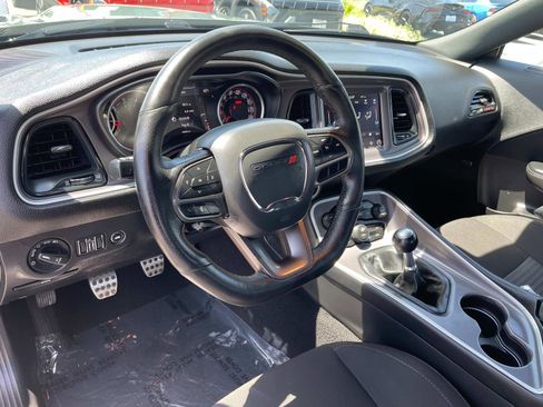 Used 2022 Dodge Challenger R/T Scat Pack w/ Dynamics Package image 6