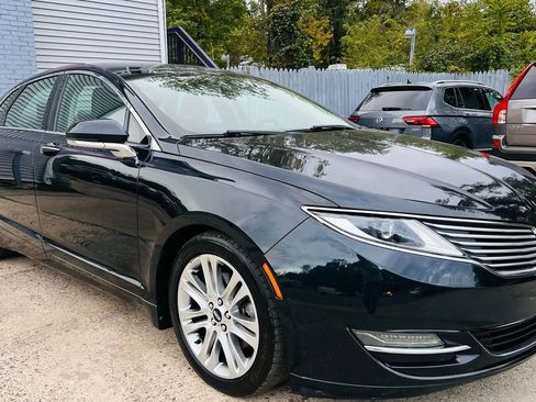 Used 2014 Lincoln MKZ Sedan 4D w/ Equipment Group 102A Reserve image 4