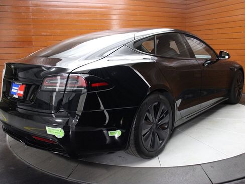 Used 2023 Tesla Model S AWD image 8