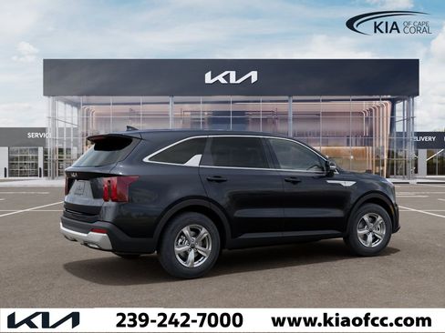 New 2026 Kia Sorento LX FWD image 6