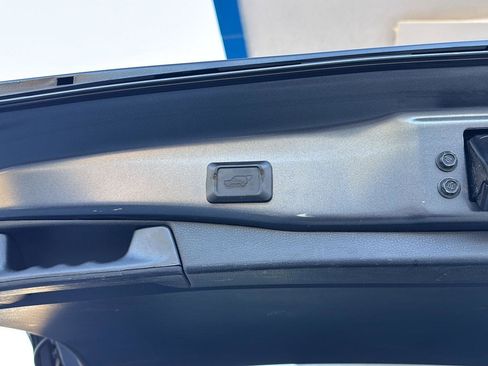 Certified 2021 Toyota RAV4 XLE image 31