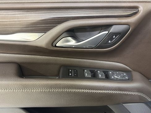 Used 2022 GMC Yukon Denali AWD/4WD image 12