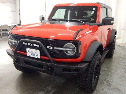Used 2023 Ford Bronco Wildtrak image 8