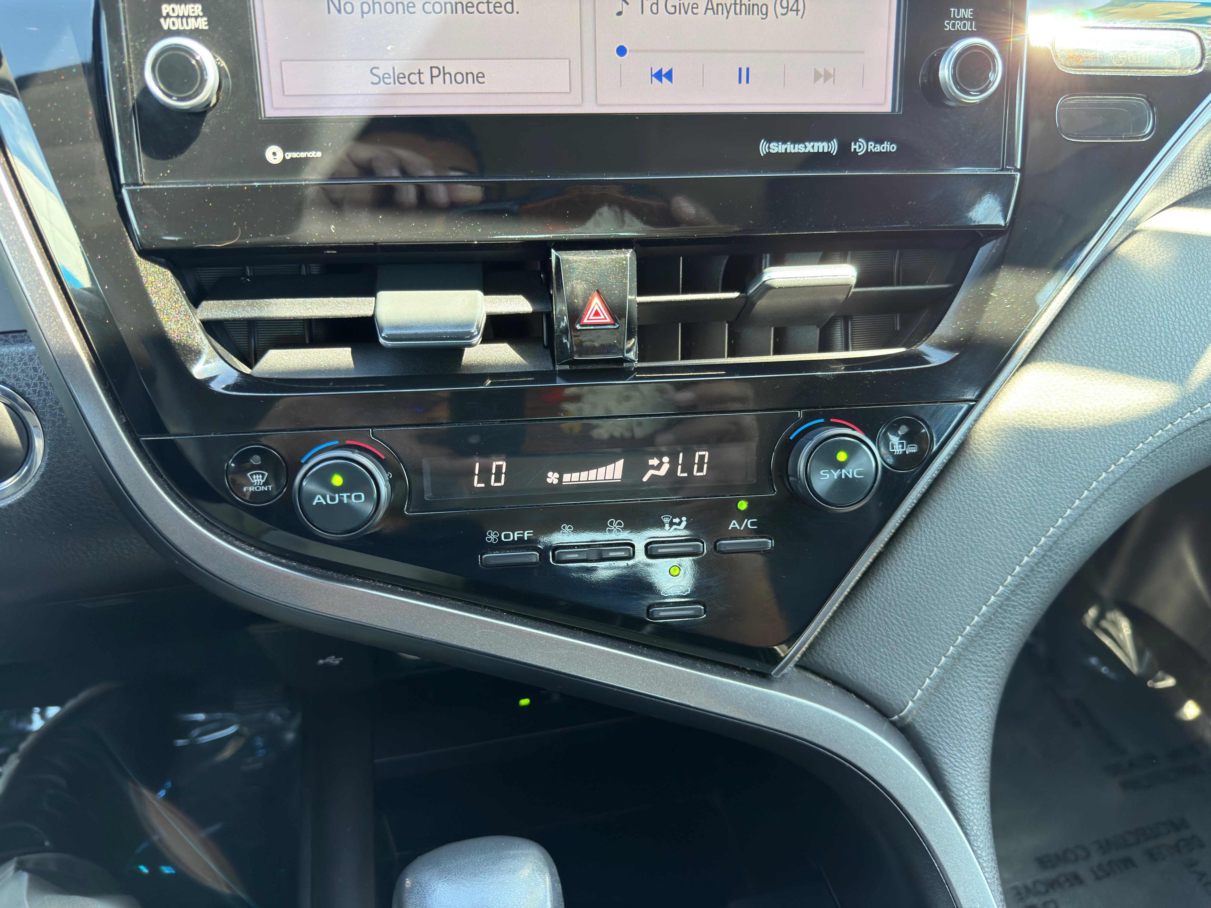 Used 2024 Toyota Camry XSE FWD image 30