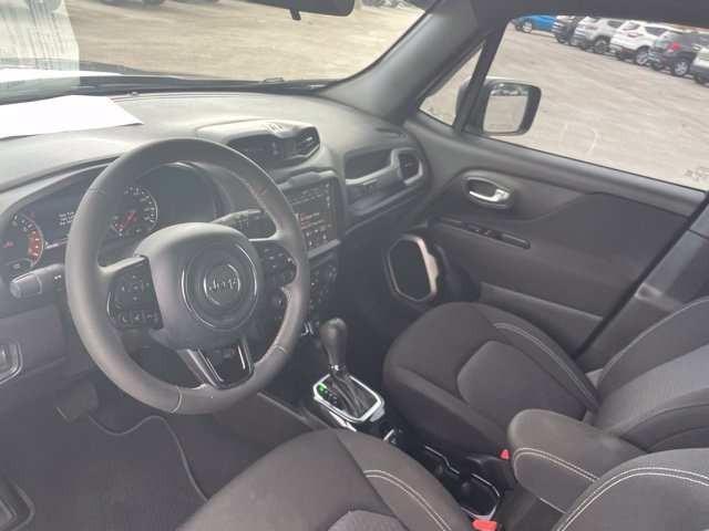 Used 2021 Jeep Renegade Latitude AWD/4WD image 25