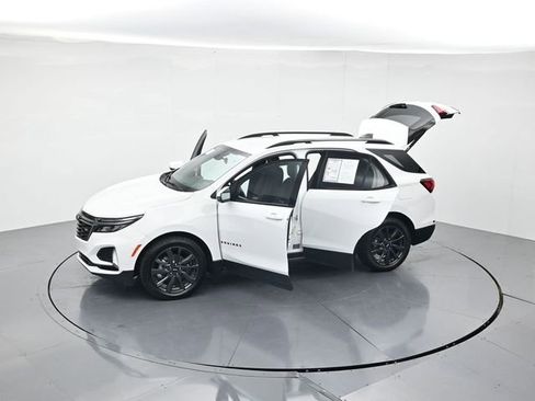 Used 2022 Chevrolet Equinox RS w/ LPO, Floor Liner Package FWD image 47