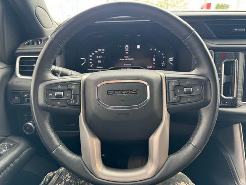 Used 2022 GMC Yukon Denali image 13