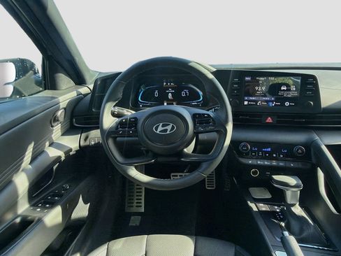 New 2026 Hyundai Elantra SEL Sport FWD image 15